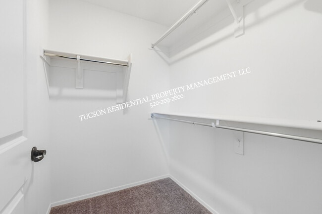 Building Photo - 8839 E Raven Hill Wy