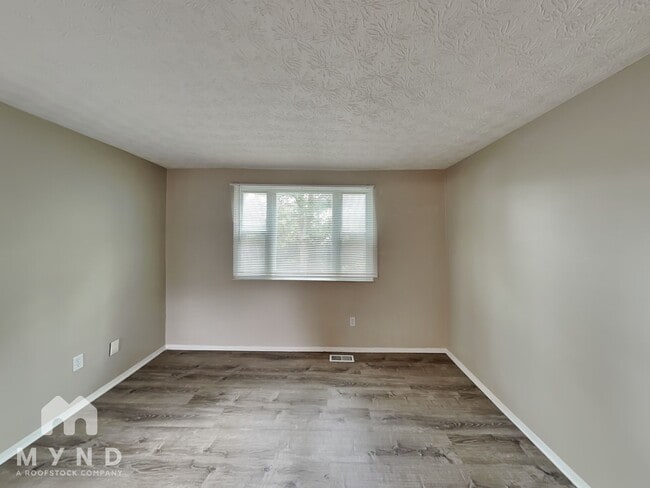 Building Photo - 1279 Glenview St