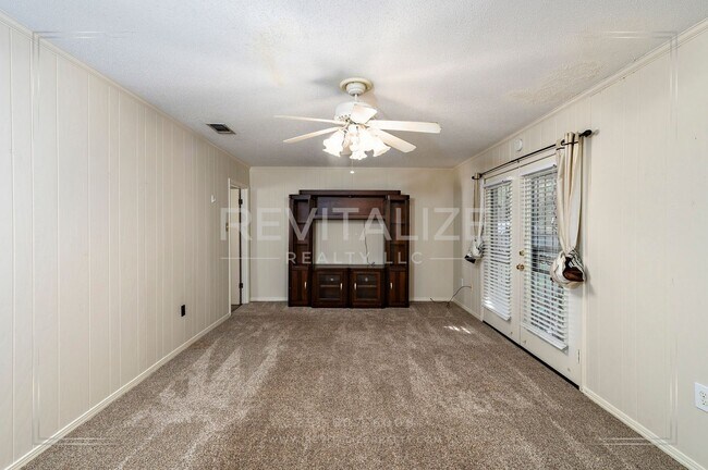 Building Photo - Charming 3 Bed 2 Ba Home Close to Saraland