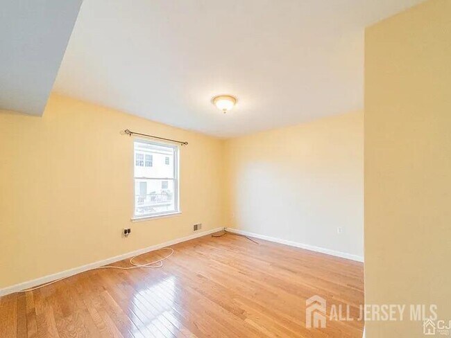 Building Photo - 44 N Whittier St