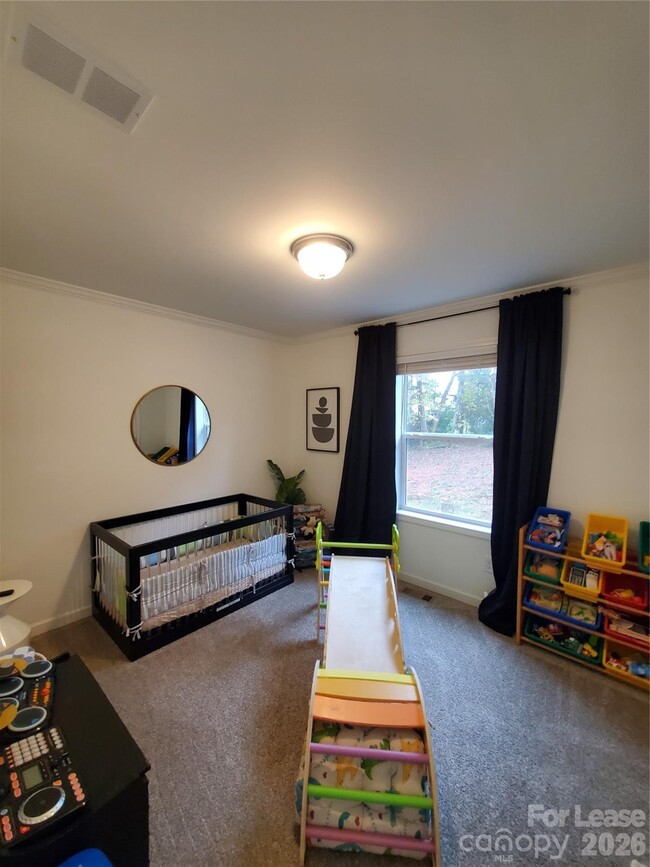 Building Photo - 118 Vly Spgs Dr