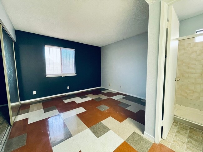 Building Photo - 3716 Snorkel Cir