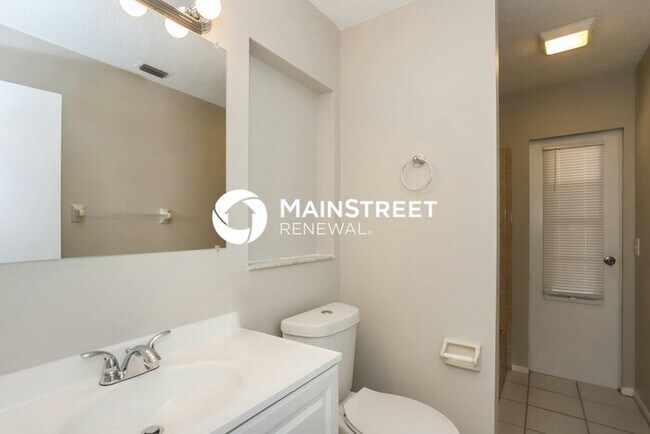 Building Photo - 3 Bedroom Pet-Friendly Home in ENGLEWOOD, FL with Main Street Renewal