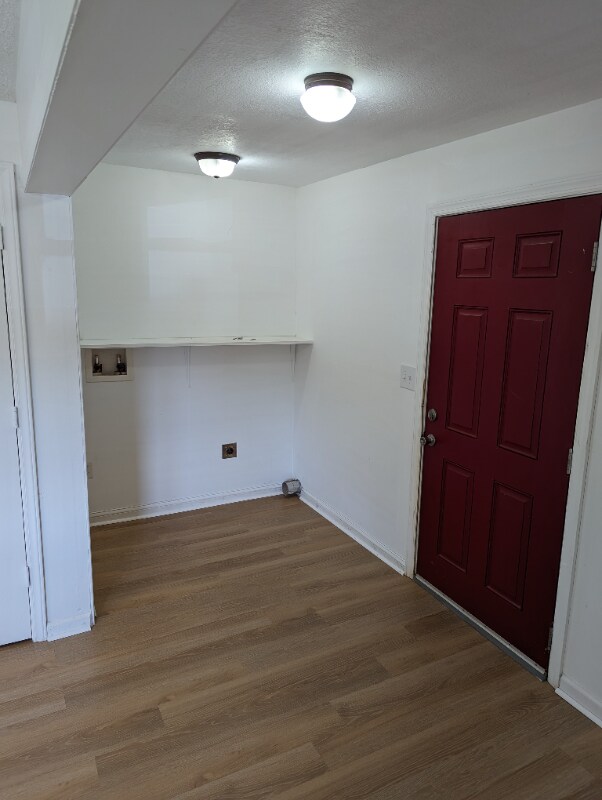 Building Photo - 608 N 10th St