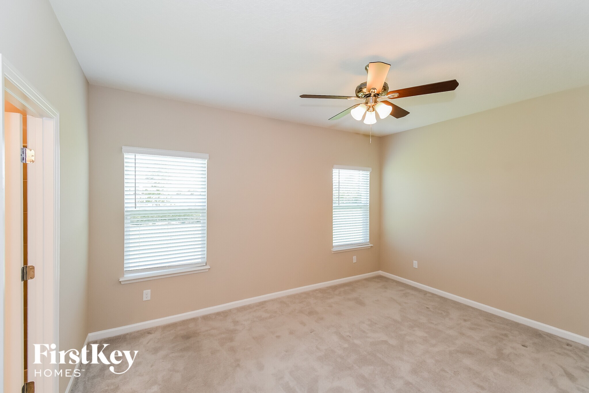 Building Photo - 1544 Mathews Manor Dr