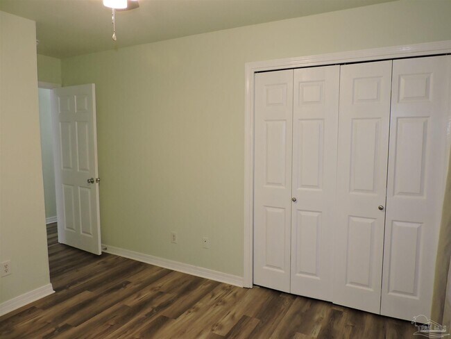 Building Photo - 508 E Gonzalez St