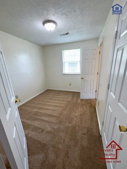 Building Photo - 146 Dogwood Pointe Dr