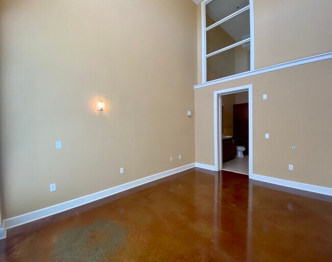 Building Photo - 2608 Erwin Rd