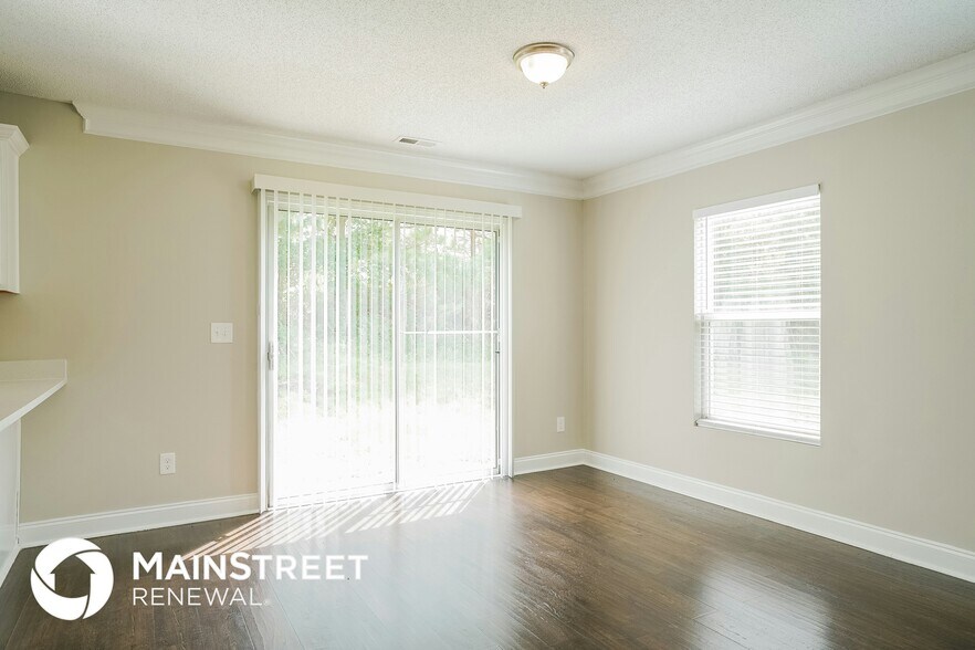 Building Photo - 11 Olivene Dr