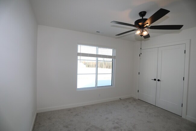 Building Photo - 4400 Kingston Heath Dr