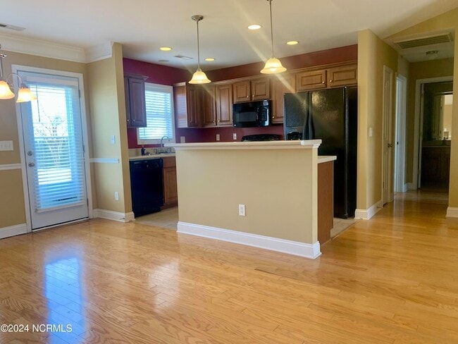 Building Photo - 7206 Chipley Dr