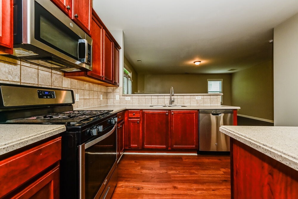 Building Photo - 2420 McIntosh Dr