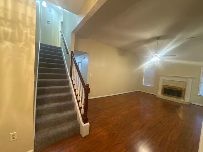Building Photo - 8699 Tropicana Dr N
