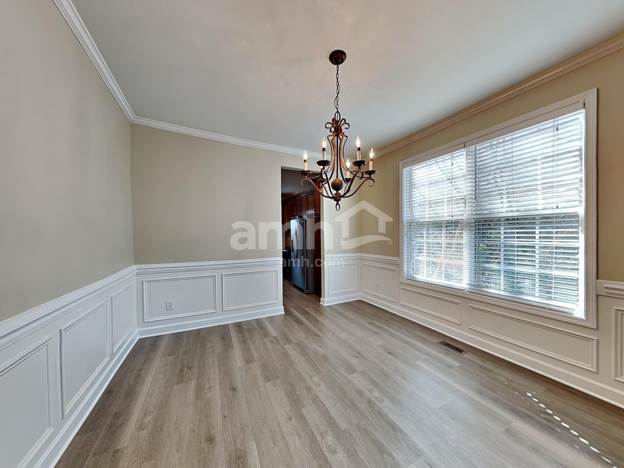 Building Photo - 1409 Lindenberg Sq