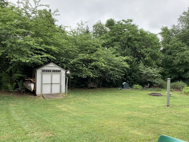 Building Photo - 6108 N Willow Pond Dr