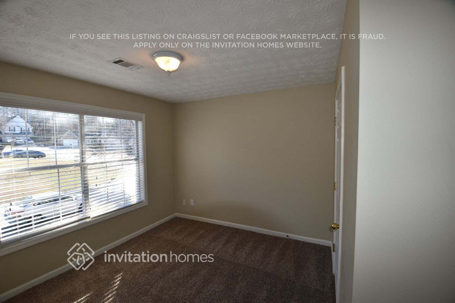 Building Photo - 2624 Sterling Dr NW