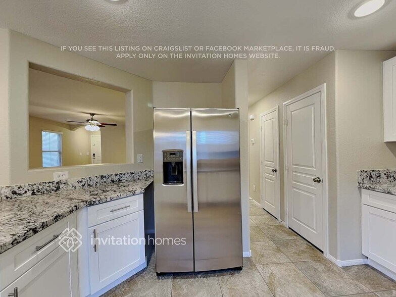 Building Photo - 10818 Beach House Ave