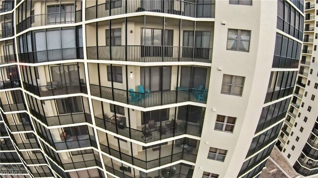 Building Photo - 14300 Riva Del Lago Dr
