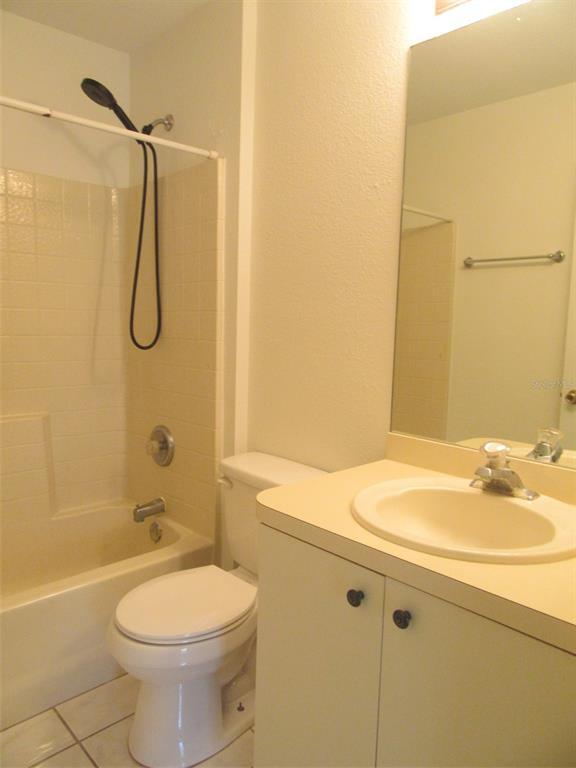 Building Photo - 2716 Vogler Ln