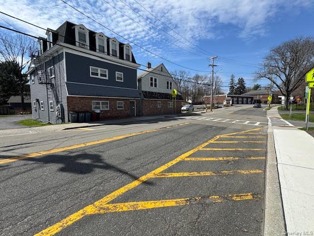 Building Photo - 223 Hudson St