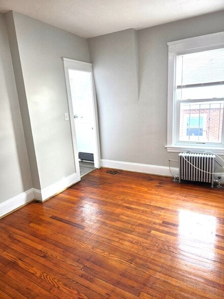 Building Photo - 161 Montgomery St