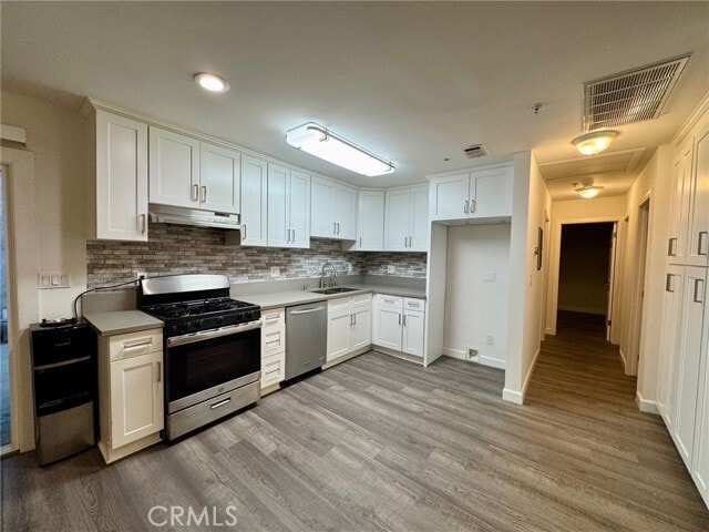 Building Photo - 12714 Vanowen St