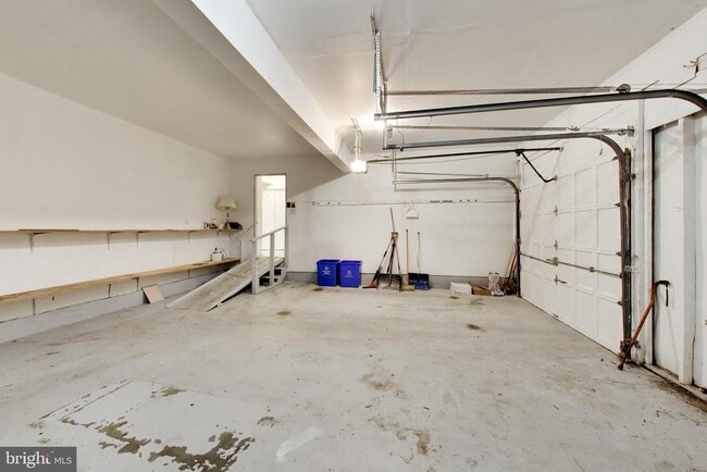 Building Photo - 14672 Brougham Way