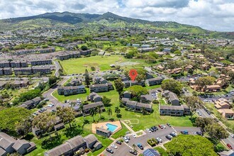 Building Photo - Makakilo Townhouse- 3 bed/ 1.5 bath/ 2 parking - Dog Friendly