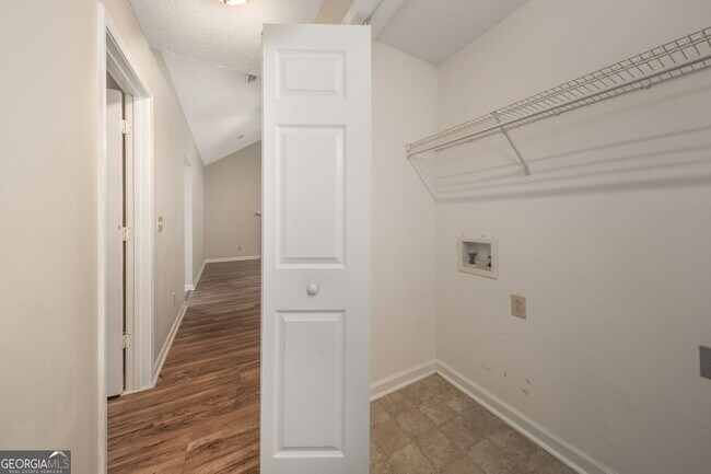 Building Photo - 536 Loblolly Ln
