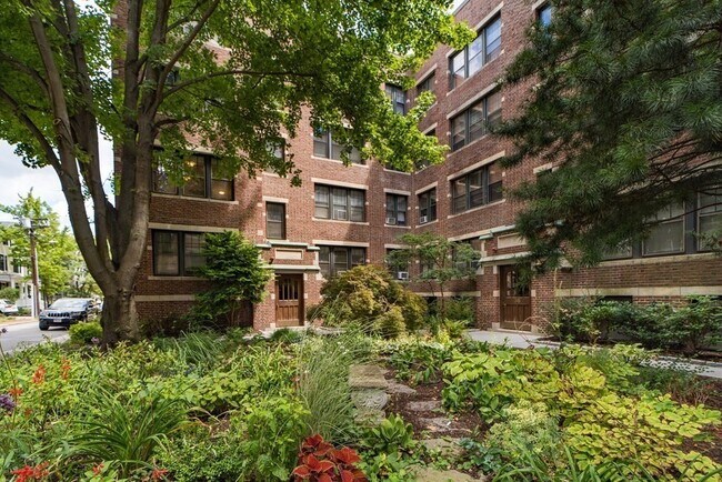 Primary Photo - 34 Ash St