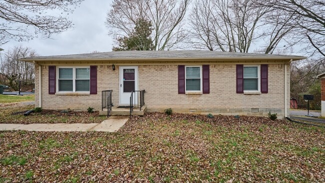 Building Photo - Coming Soon: 3BR, 1 1/2BA house