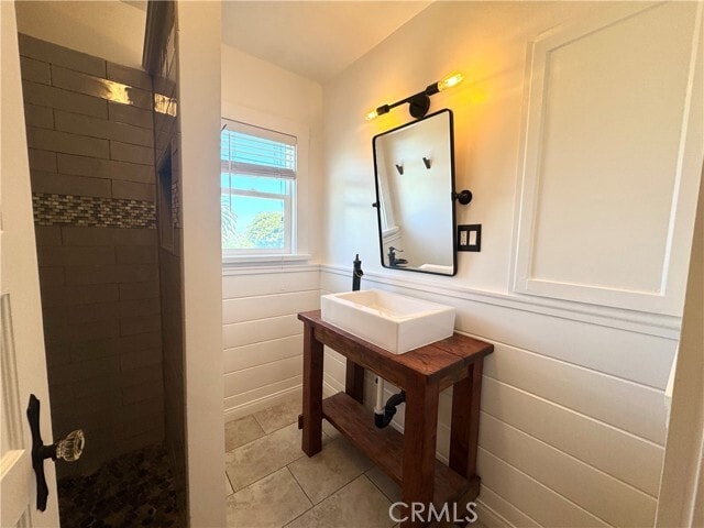 Building Photo - 450 W 38th St