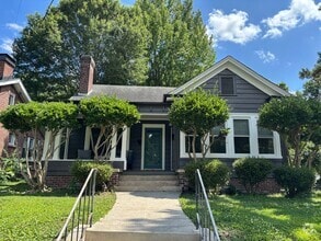 Building Photo - Charming Home