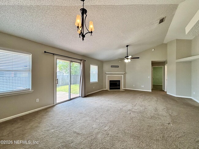Building Photo - 8467 Charlesgate Cir E