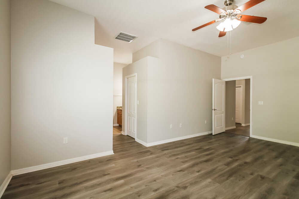 Building Photo - 4323 Sand Ridge Blvd