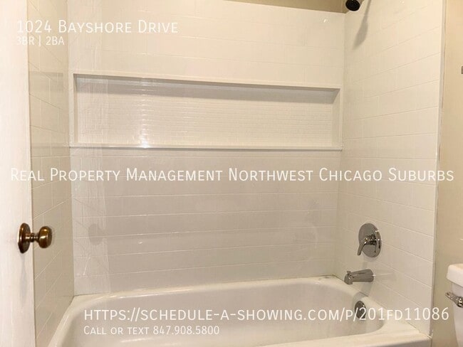 Building Photo - 1024 Bayshore Dr