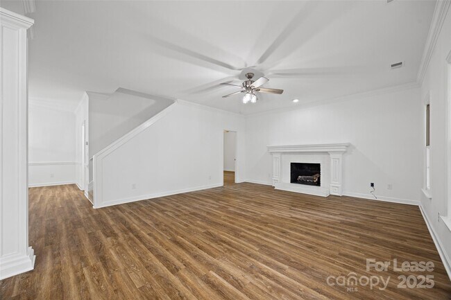 Building Photo - 7219 Bevington Woods Ln