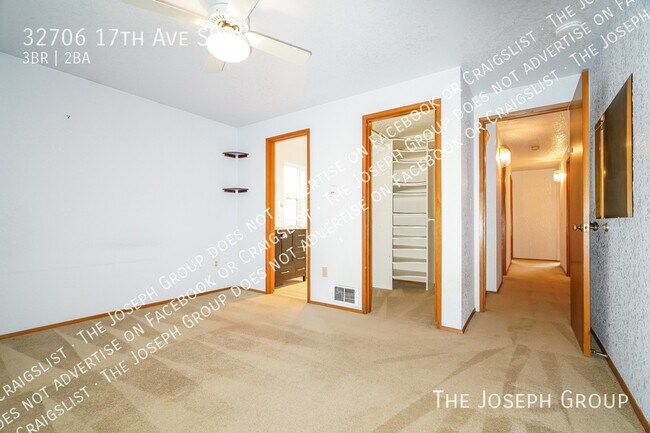 Building Photo - 32706 17th Ave SW