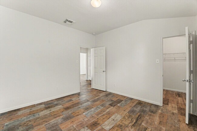 Building Photo - 21427 Blooming Rock Ln