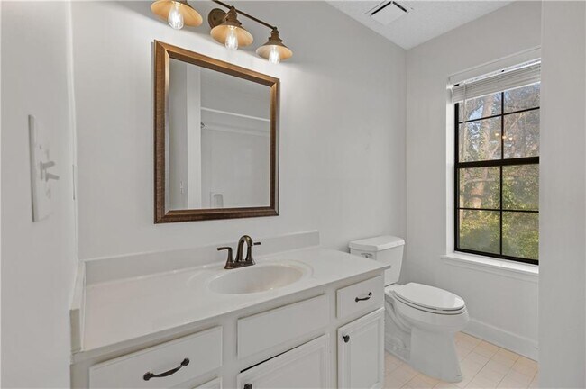 Building Photo - 1771 Defoor Ave NW