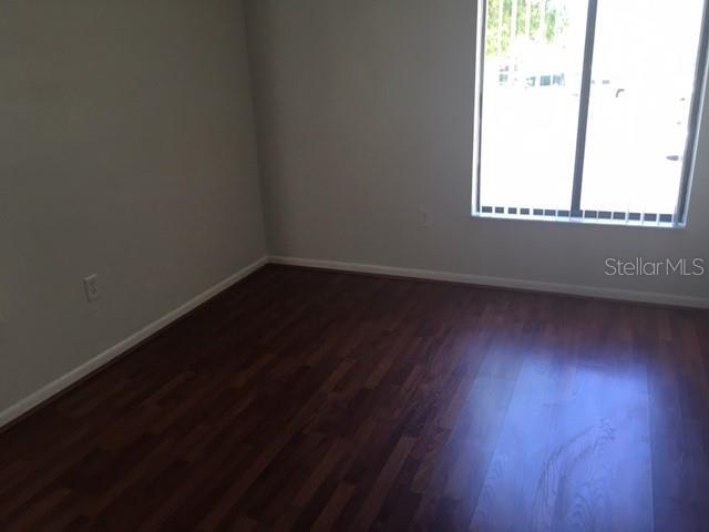 Building Photo - 1290 Pine Ridge Cir E
