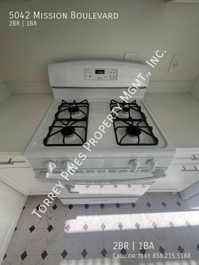 Building Photo - 5042 Mission Blvd