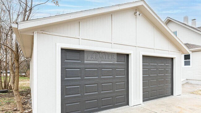 Building Photo - 184 W North St