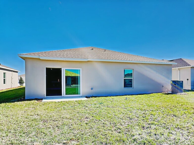 Building Photo - 252 Garnet Ave