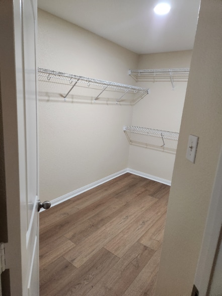 Building Photo - 1548 Breanna Ln