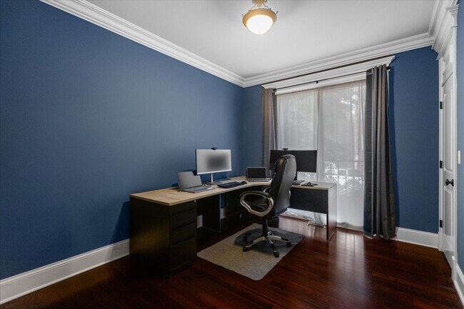 Building Photo - 5254 N Ashland Ave