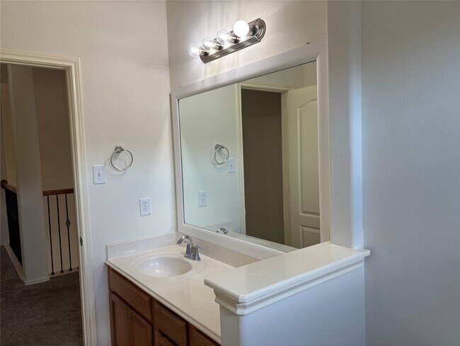 Building Photo - 21223 Colton Cove Dr