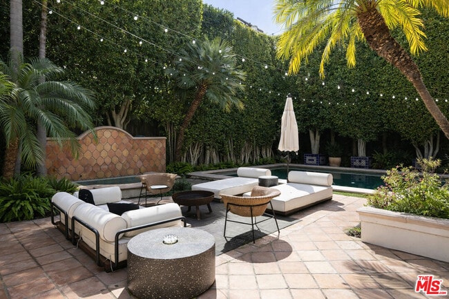 Building Photo - 1041 Orlando Ave