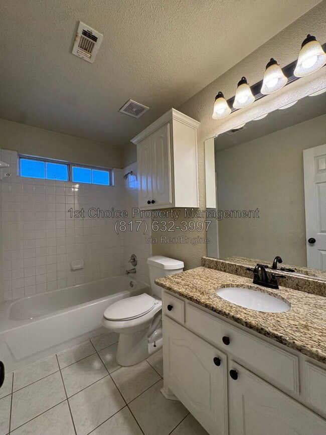 Building Photo - 3006 Upland Dr