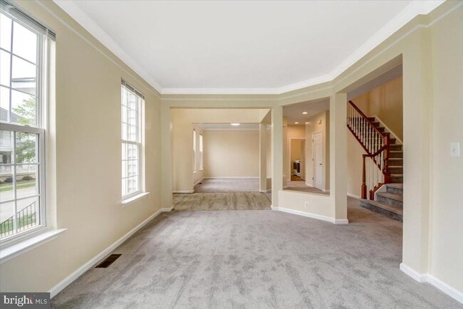 Building Photo - 240 Davis St